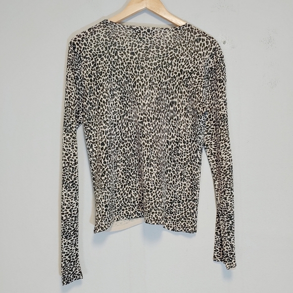 August Silk Leopard 100% Silk Crewneck Cardigan Sweater Sz M Contemporary - Picture 6 of 8